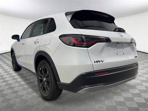 New 2026 Honda HR-V Sport image 4