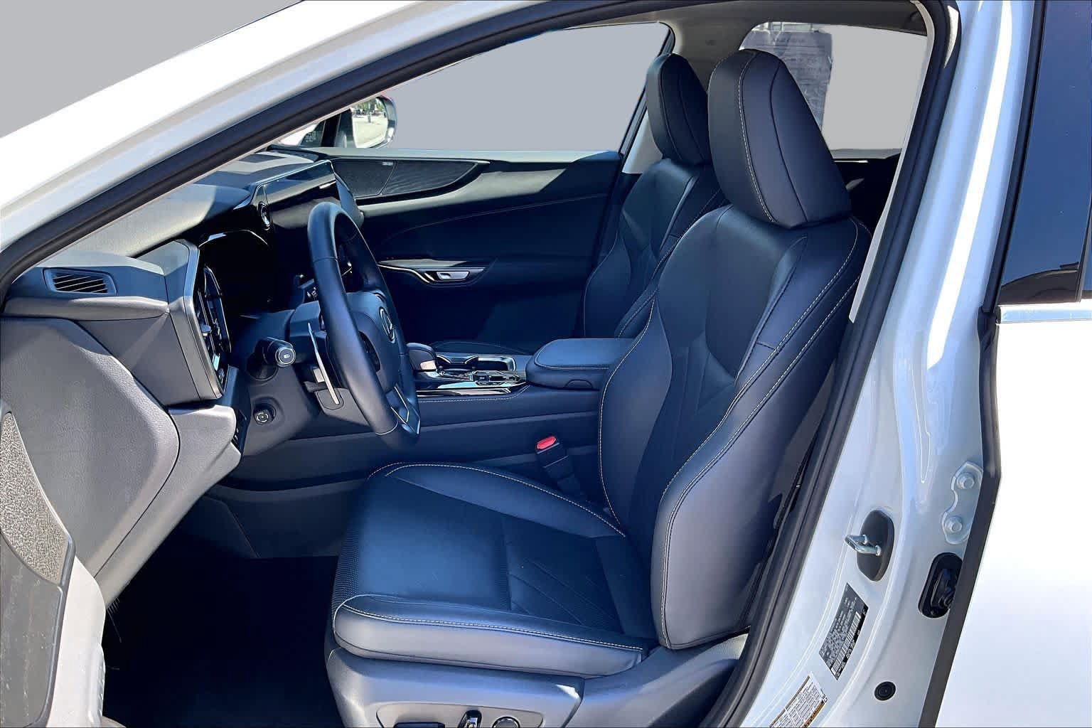 Certified 2026 Lexus NX 350 AWD w/ Accessory Package (2T) image 7