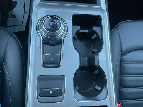 Used 2024 Ford Edge SEL w/ Convenience Package image 16