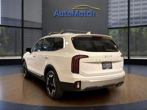 Used 2024 Kia Telluride EX AWD/4WD image 9