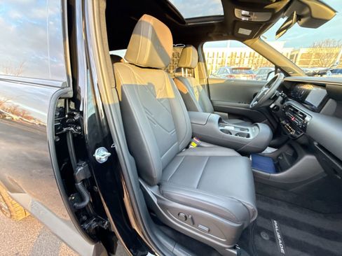 Certified 2026 Hyundai Palisade XRT Pro image 29