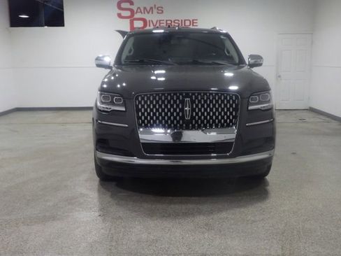 Used 2023 Lincoln Navigator Black Label image 4