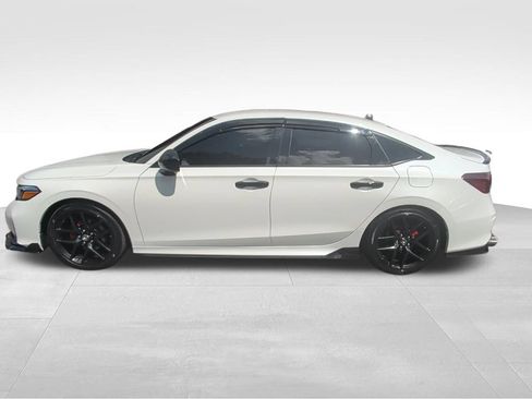 Used 2025 Honda Civic Sport image 2