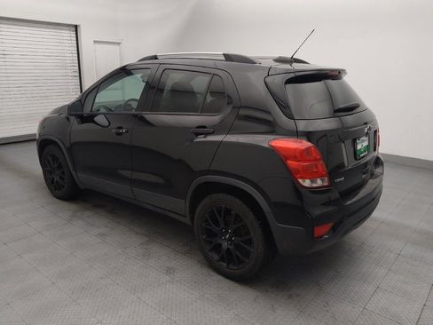 Used 2020 Chevrolet Trax LT w/ Driver Confidence Package FWD image 3