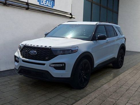 Certified 2023 Ford Explorer ST w/ Equipment Group 401A AWD/4WD image 7