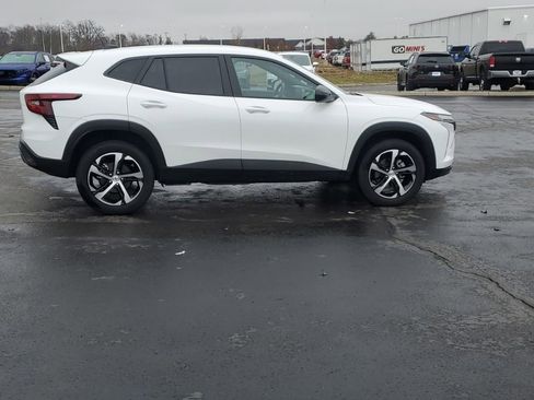 Used 2024 Chevrolet Trax RS image 10