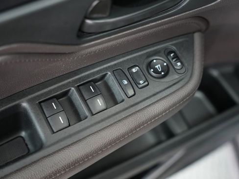 Used 2019 Honda Odyssey EX image 40