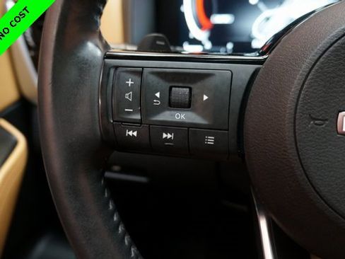 Used 2022 Nissan Rogue Platinum w/ Head-Up Display Package image 22