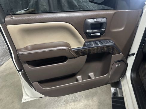 Used 2015 GMC Sierra 1500 Denali w/ Driver Alert Package AWD/4WD image 19