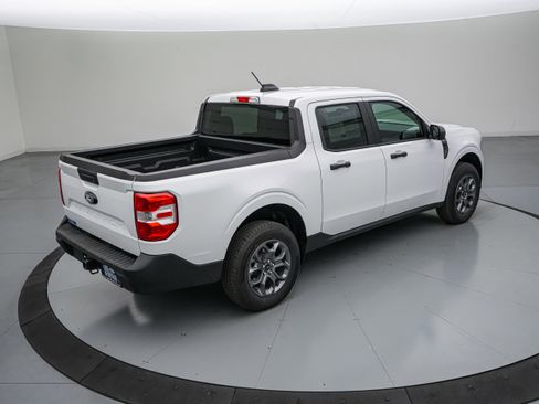 New 2026 Ford Maverick XLT image 4