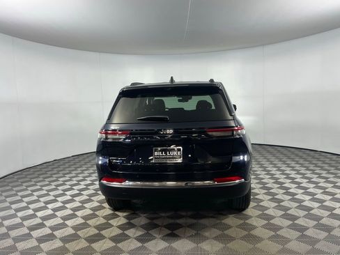 Used 2024 Jeep Grand Cherokee Limited 4xe w/ Luxury Tech Group II image 9