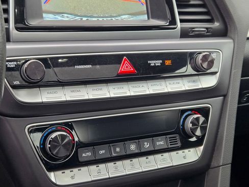 Used 2018 Hyundai Sonata Sport w/ Tech Package 05 image 35