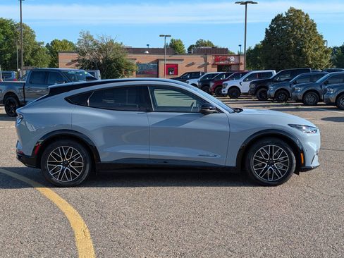 Used 2024 Ford Mustang Mach-E Premium AWD/4WD image 9