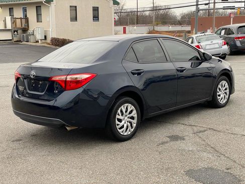 Used 2017 Toyota Corolla LE image 3