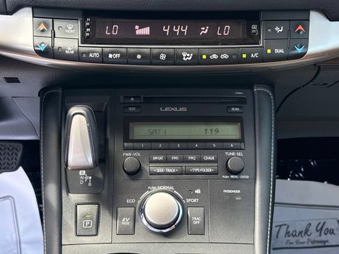 Used 2017 Lexus CT 200h w/ Accessory Package 2 FWD image 22