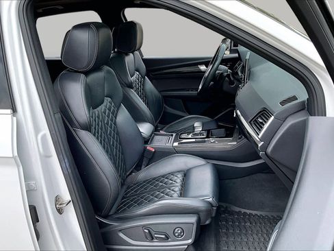 Used 2021 Audi SQ5 Premium Plus w/ Premium Plus Package AWD/4WD image 9
