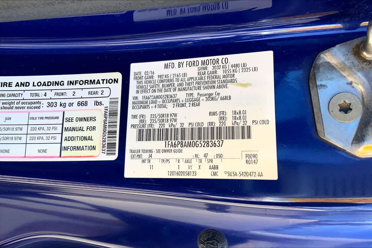 Used 2016 Ford Mustang Coupe w/ Equipment Group 051A RWD image 32