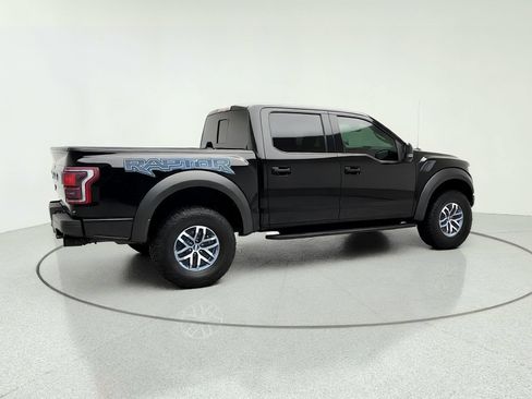 Used 2017 Ford F150 Raptor w/ Equipment Group 802A Luxury AWD/4WD image 8