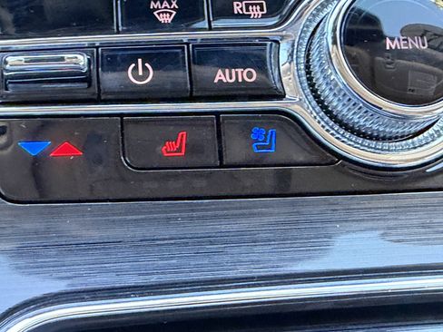 Used 2021 Lincoln Nautilus Reserve w/ Equipment Group 201A image 25