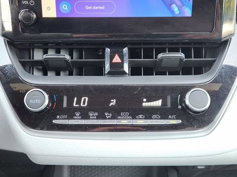 Used 2026 Toyota Corolla SE FWD image 18