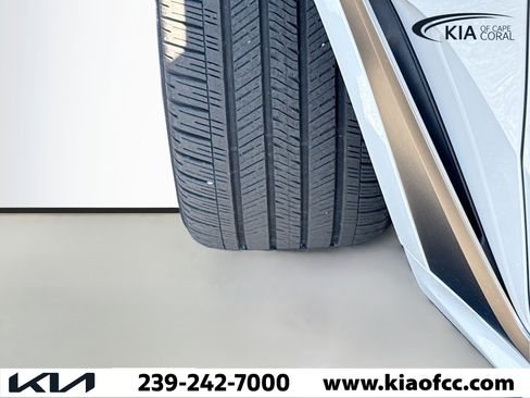 Used 2020 BMW X7 M50i w/ Executive Package image 46