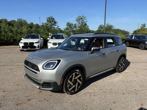 New 2025 MINI Cooper Countryman S image 3