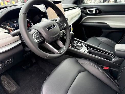 New 2026 Jeep Compass Limited image 5