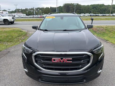 Used 2018 GMC Terrain SLE w/ Driver Convenience Package FWD image 6