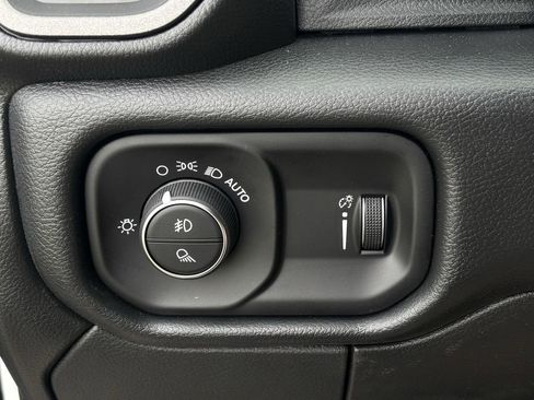 New 2026 RAM 2500 Tradesman AWD/4WD image 23
