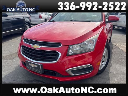 Used 2016 Chevrolet Cruze LT image 1