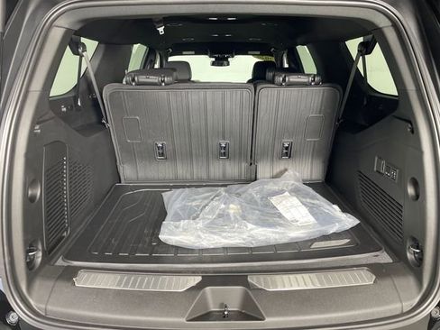 New 2026 GMC Yukon XL Denali image 14