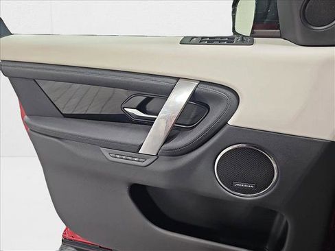 New 2025 Land Rover Discovery Sport S image 26