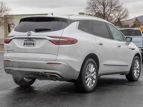 Used 2021 Buick Enclave Premium w/ Sun and Sites Package image 24