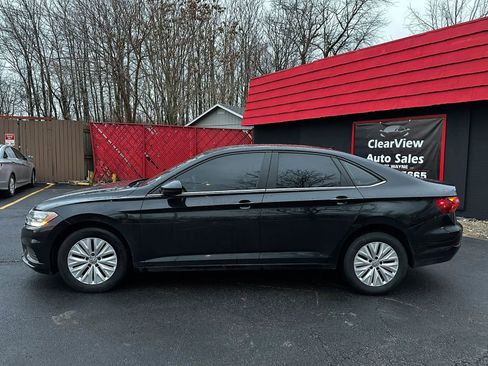 Used 2019 Volkswagen Jetta S image 2