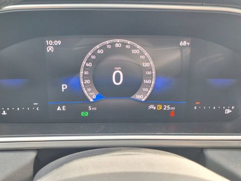 New 2026 Volkswagen Taos SE FWD image 14