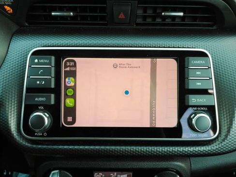 Used 2018 Nissan Kicks SV image 38