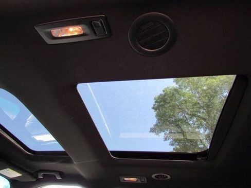Used 2016 Ford Explorer Limited AWD/4WD image 31