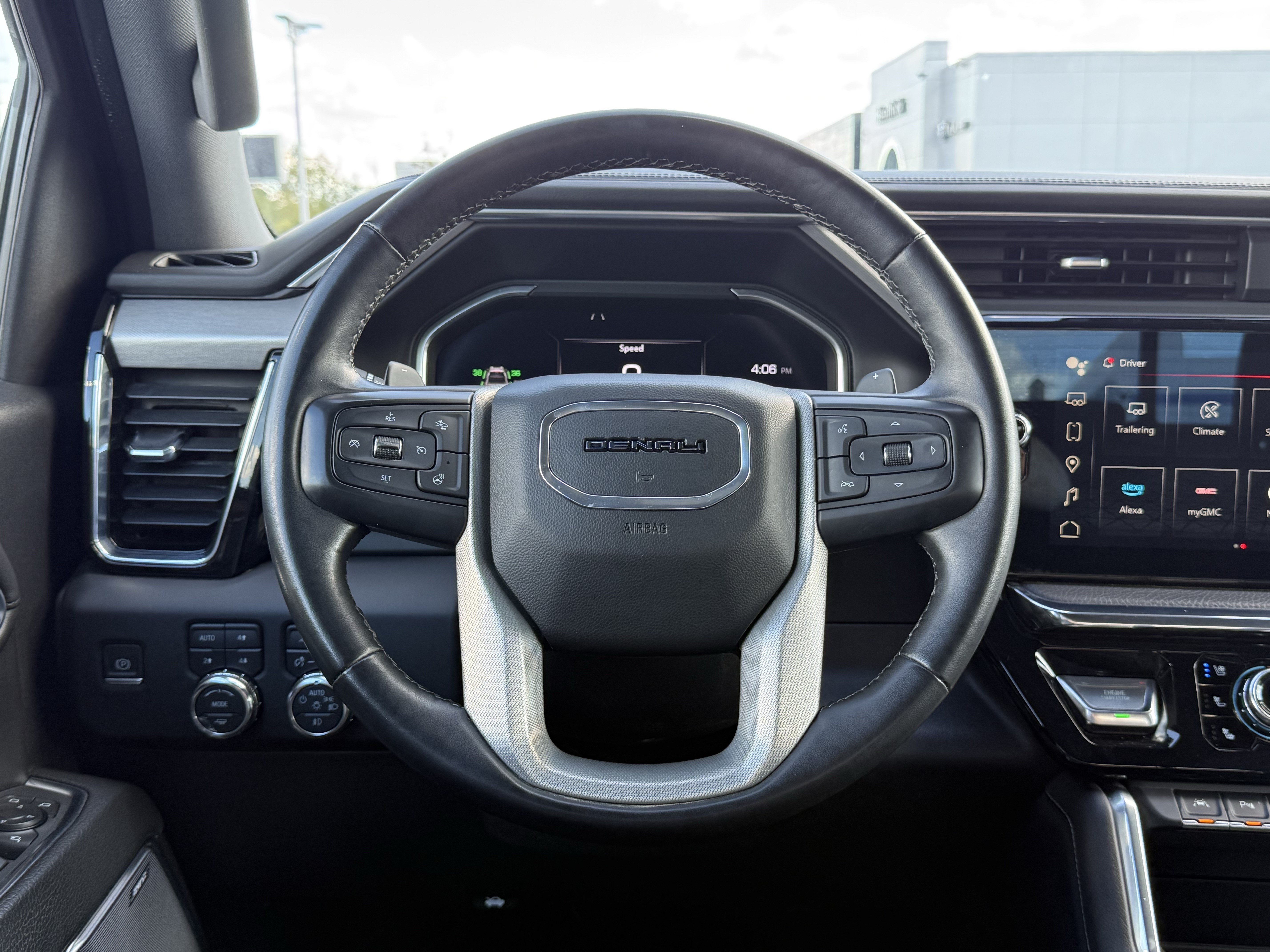 Used 2024 GMC Sierra 1500 Denali w/ Denali Reserve Package AWD/4WD image 19