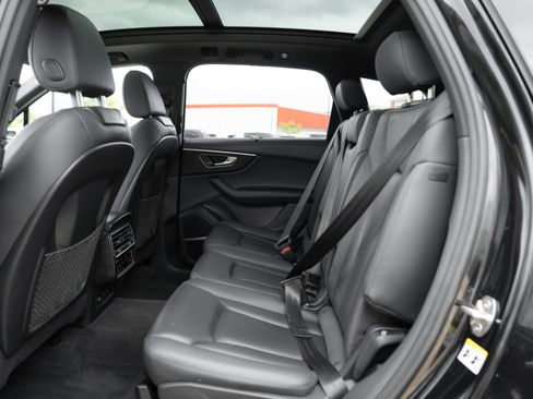 Used 2023 Audi Q7 3.0T Prestige w/ Prestige Package AWD/4WD image 25