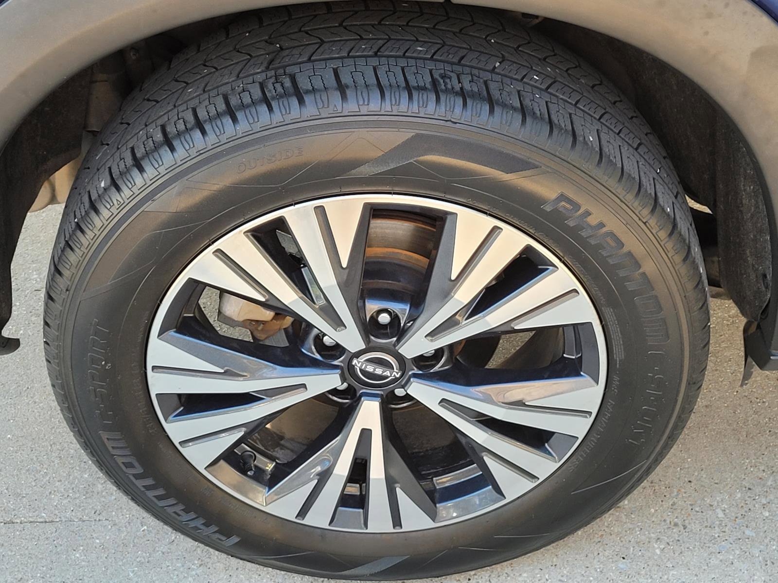 Used 2022 Nissan Rogue SV AWD/4WD image 6