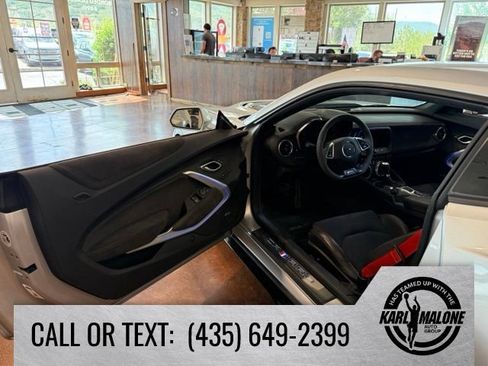 Used 2018 Chevrolet Camaro ZL1 RWD image 11