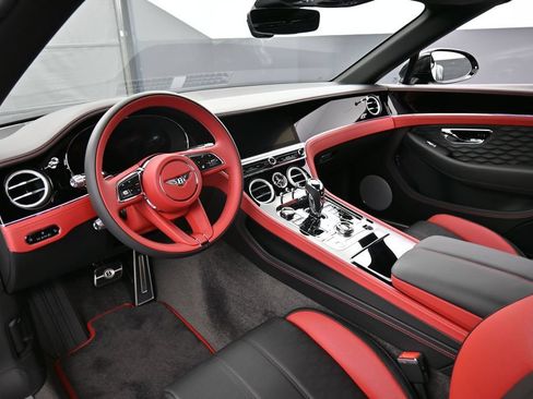 New 2026 Bentley Continental GTC AWD/4WD image 4