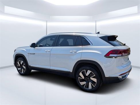New 2026 Volkswagen Atlas Cross Sport SEL image 5