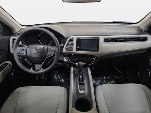 Used 2019 Honda HR-V EX image 10