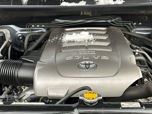 Used 2010 Toyota Tundra Limited image 34