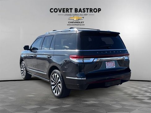 Used 2024 Lincoln Navigator Reserve image 6