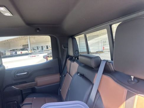 Used 2019 Chevrolet Silverado 1500 High Country w/ Technology Package image 36