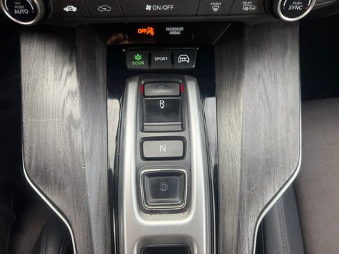 Used 2018 Honda Clarity Plug-In Hybrid image 19