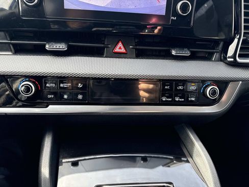 Used 2023 Kia Sportage LX image 23