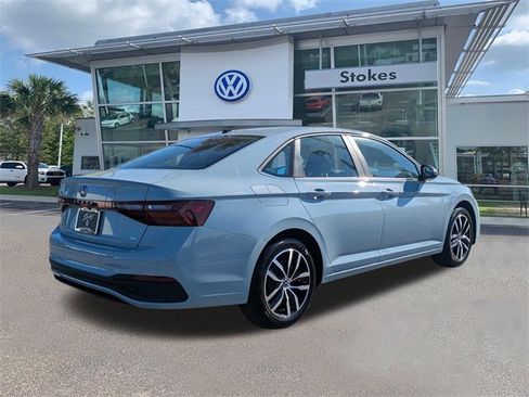 New 2026 Volkswagen Jetta SE image 4